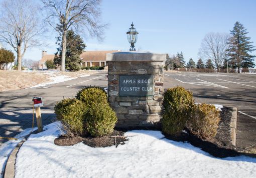 Apple Ridge Country Club, CLOSED 2015