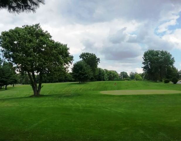 Buhl Farm Golf Course & Driving Range