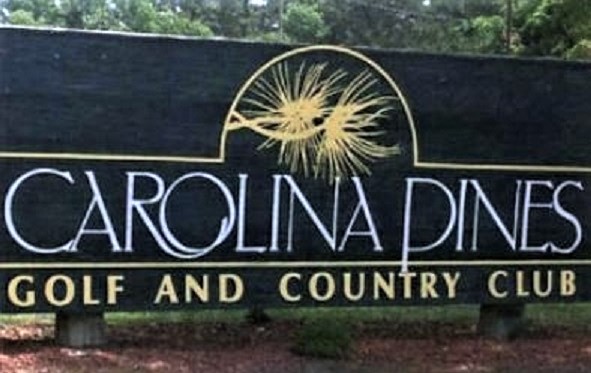 Carolina_Pines_Golf_Country_Club,_New_Bern,_NC.JPG