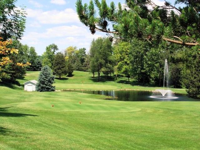 Hills Heart Of The Lakes Golf Course