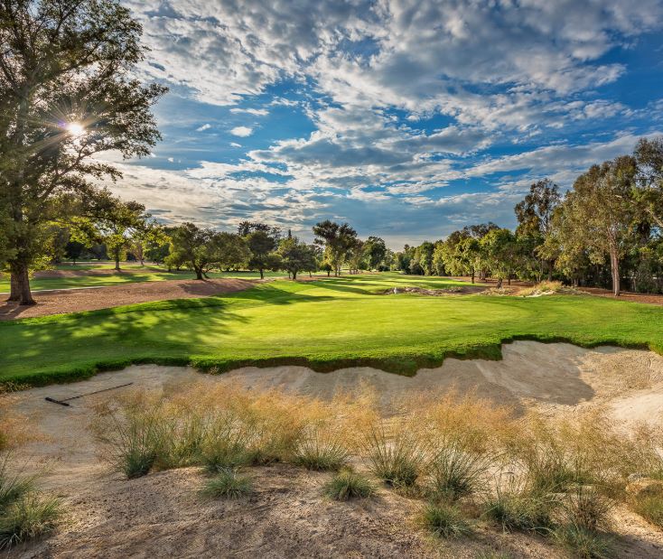 Los Robles Greens Golf Course