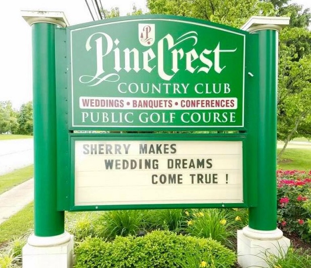 Pinecrest_Country_Club,_Lumberton,_NC_2.JPG