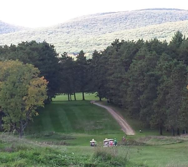 Pontoosuc Lake Country Club, CLOSED 2020