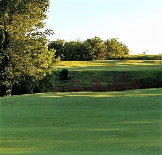 Golf Course Photo, Surrey Hills Country Club, Yukon, 73099 