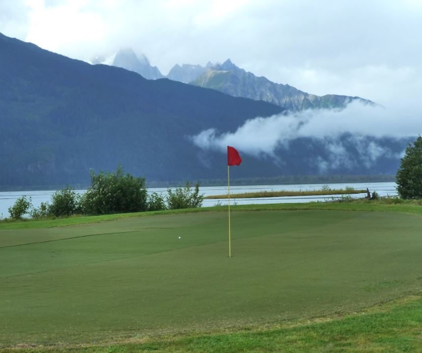 Valley_of_the_Eagles_Golf_Course,_Haines,_AK_4.JPG